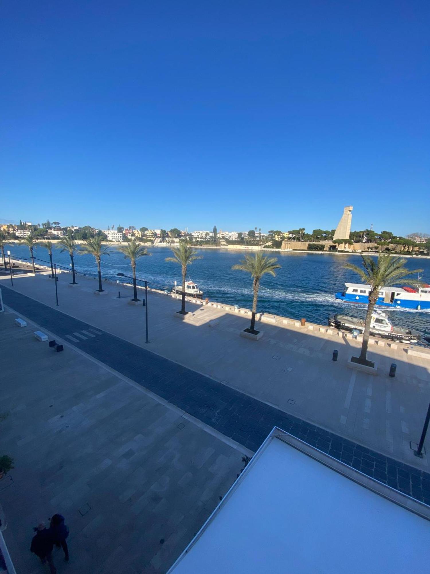 Appartamento Fontanella Deluxe Brindisi Zewnętrze zdjęcie